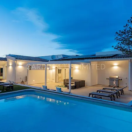 Blue Kalinda Villa Rena Majore