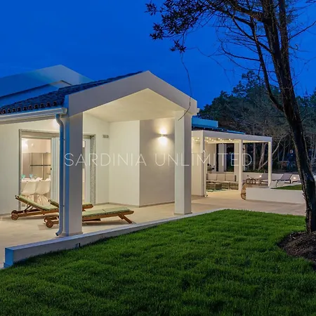 Blue Kalinda Villa *